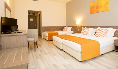 Imagine pentru Park Hotel Odessos 2*  valabile pentru Litoral 2025