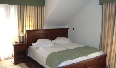 Imagine pentru Pensiunea Casa Iurca de Calinesti 4* - Demipensiune + Masa Festiva Craciun valabile pentru Litoral 2025