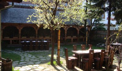 Imagine pentru Pensiunea Casa Iurca de Calinesti 4* - Demipensiune + Masa Festiva Craciun valabile pentru Litoral 2025