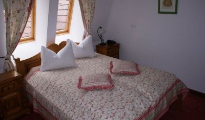 Imagine pentru Pensiunea Casa Motului 4* - Demipensiune + Masa Festiva Craciun valabile pentru Litoral 2025
