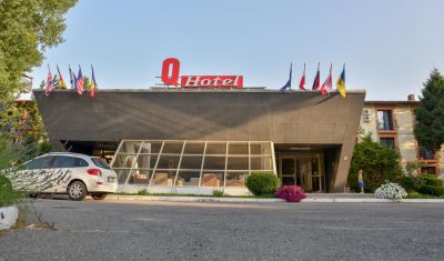 Imagine pentru Q Hotel 3*  valabile pentru Litoral 2025