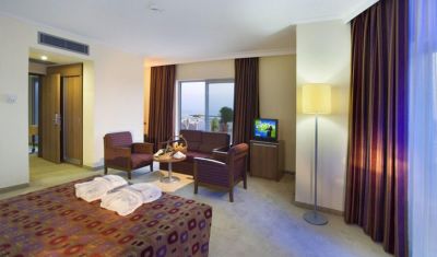 Imagine pentru Queens Park Rai Premium Tekirova 5*  valabile pentru Litoral 2025