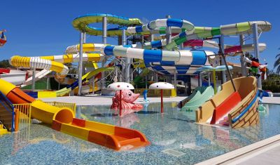 Imagine pentru Queens Park Rai Premium Tekirova 5*  valabile pentru Litoral 2025
