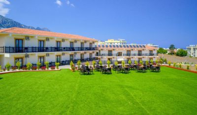 Imagine pentru Riverside Garden Resort 4* valabile pentru Litoral 2025