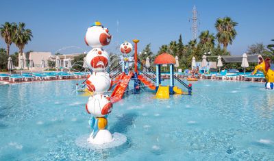 Imagine pentru Royal & Imperial Belvedere Resort 4* valabile pentru Litoral 2025
