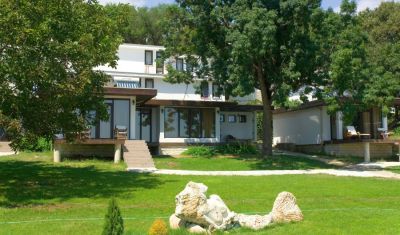 Imagine pentru Russalka Elite Holiday Village 3*/4* valabile pentru Litoral 2025