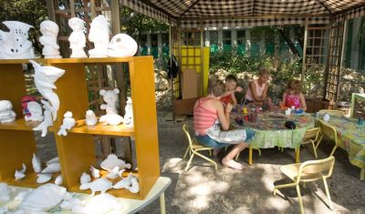 Imagine pentru Russalka Elite Holiday Village 3*/4* valabile pentru Litoral 2025