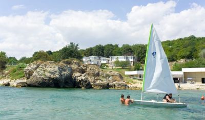 Imagine pentru Russalka Elite Holiday Village 3*/4* valabile pentru Litoral 2025