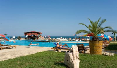 Imagine pentru Russalka Elite Holiday Village 3*/4* valabile pentru Litoral 2025