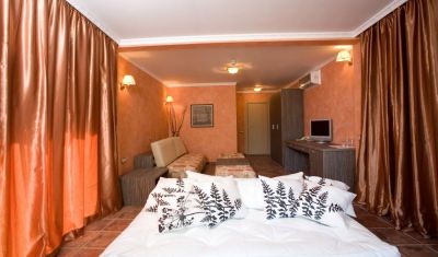Imagine pentru Russalka Elite Holiday Village 3*/4* valabile pentru Litoral 2025