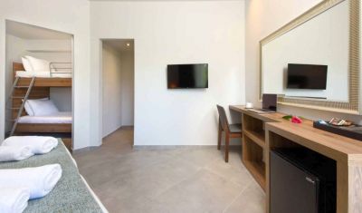 Imagine pentru The Royal Grand Hotel 3*  valabile pentru Litoral 2025