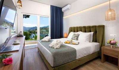 Imagine pentru The Royal Grand Hotel 3*  valabile pentru Litoral 2025