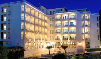 Imagine pentru The Royal Grand Hotel 3*  valabile pentru Litoral 2025