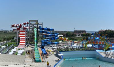 Imagine pentru Topola Skies Resort & Aquapark 4*  valabile pentru Litoral 2025