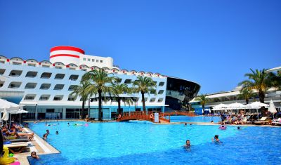 Imagine pentru Transatlantik Hotel & Spa 5* valabile pentru Litoral 2025