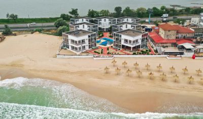 Imagine pentru Vile Avenue Palm Eforie Nord 3* valabile pentru Litoral 2025