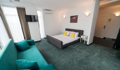 Imagine pentru Vile Avenue Palm Eforie Nord 3* valabile pentru Litoral 2025