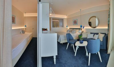 Imagine pentru White Lagoon Beach Resort 4*  valabile pentru Litoral 2025