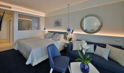 Imagine pentru White Lagoon Beach Resort 4*  valabile pentru Litoral 2025