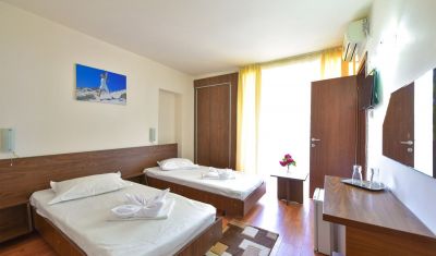 Imagine pentru Complex Mediteranean Mamaia 3* valabile pentru Litoralul Pentru Toti 2018