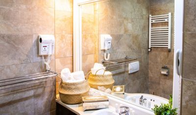 Imagine pentru Hotel Carpathia 4* valabile pentru Munte 2026