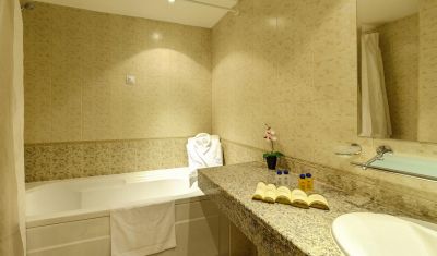 Imagine pentru Hotel Emerald 4* valabile pentru Munte Ski 2024/2025