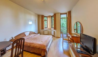 Imagine pentru Hotel Flora Complex 2* valabile pentru Munte Ski 2024/2025