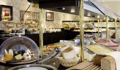 Imagine pentru Hotel Austria Trend Schloss Lebenberg 5* - Demipensiune valabile pentru Munte Ski 2025/2026