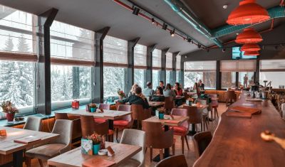 Imagine pentru Hotel Putnik 4* valabile pentru Munte Ski 2025/2026