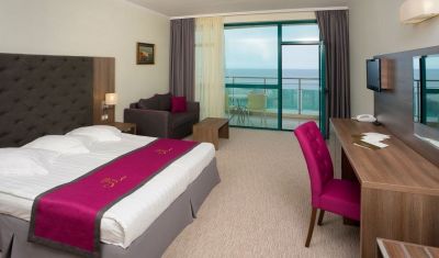 Imagine pentru Hotel Marina Grand Beach 4*  valabile pentru Paste  2022
