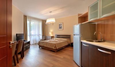 Imagine pentru Aparthotel Golden Line 4*  valabile pentru Paste  2023