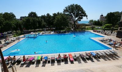 Imagine pentru Aparthotel Golden Line 4*  valabile pentru Paste  2023