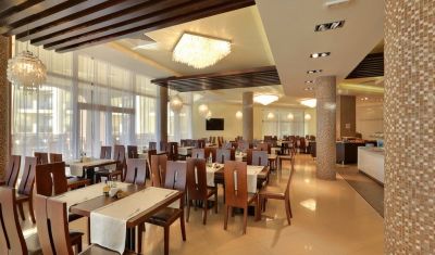 Imagine pentru Aparthotel Golden Line 4*  valabile pentru Paste  2023