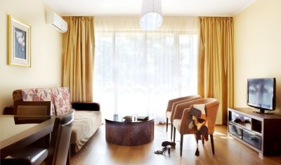 Imagine pentru Aparthotel Golden Line 4*  valabile pentru Paste  2023