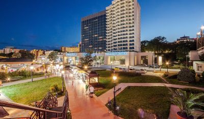 Imagine pentru Hotel International Casino & Tower Suites 5* valabile pentru Paste  2023