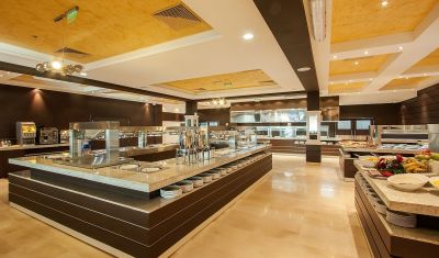 Imagine pentru Hotel International Casino & Tower Suites 5* valabile pentru Paste  2023