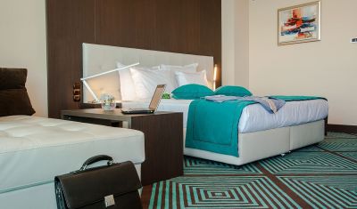 Imagine pentru Hotel International Casino & Tower Suites 5* valabile pentru Paste  2023