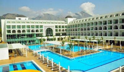 Imagine pentru Hotel Karmir Resort & Spa 5*  valabile pentru Paste  2023
