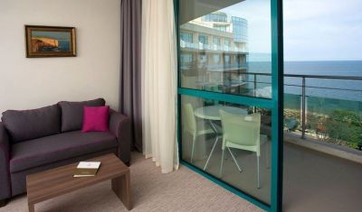 Imagine pentru Hotel Marina Grand Beach 4*  valabile pentru Paste  2023