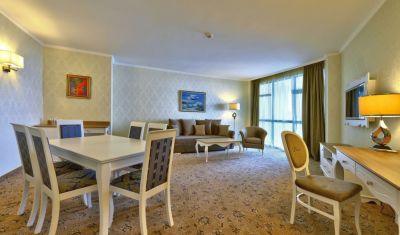Imagine pentru Hotel Marina Grand Beach 4*  valabile pentru Paste  2023