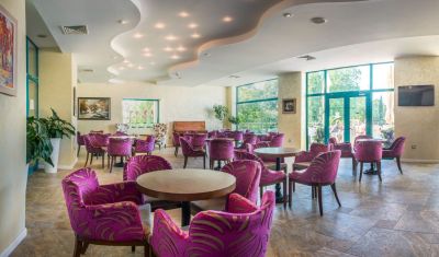 Imagine pentru Hotel Marina Grand Beach 4*  valabile pentru Paste  2023