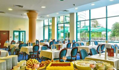 Imagine pentru Hotel Marina Grand Beach 4*  valabile pentru Paste  2023