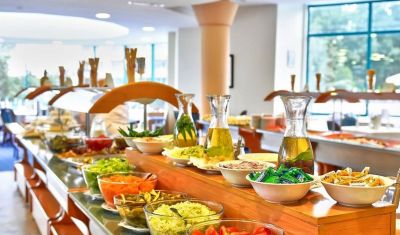 Imagine pentru Hotel Marina Grand Beach 4*  valabile pentru Paste  2023