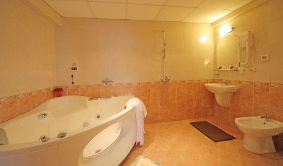 Imagine pentru Hotel Meridian Bolyarski 4* valabile pentru Paste  2023