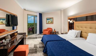 Imagine pentru Hotel Pine Beach Belek 5*  valabile pentru Paste  2023