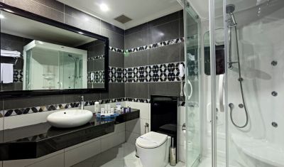 Imagine pentru Hotel Pine Beach Belek 5*  valabile pentru Paste  2023