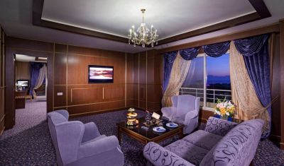 Imagine pentru Hotel Pine Beach Belek 5*  valabile pentru Paste  2023
