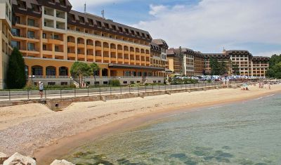 Imagine pentru Hotel Riviera Beach 5*  valabile pentru Paste  2023