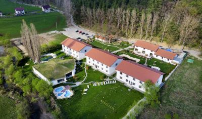Imagine pentru Wolkendorf Bio Hotel & Spa 4* valabile pentru Paste  2023