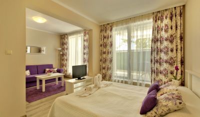 Imagine pentru Hotel White Rock Castle 4*  valabile pentru Paste  2024